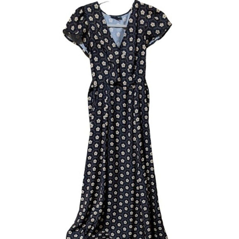 Modcloth v-neck back tie maxi dress flowers, Daisy, flowy, boho, bohemia…